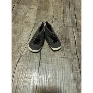 Baby Boys Canvas Sneakers Shoes Gray Lace Up NWOT 3–6 Months